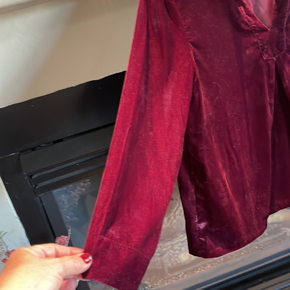 Medium Cranberry Crushed Velvet Top - Picture 2 of 4